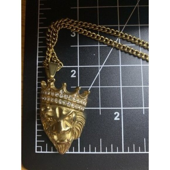 Lion Head Crown Hip Hop Gold Tone 2.25" Pendant Rhinestones 24" Curb Link Chain - Picture 5 of 6